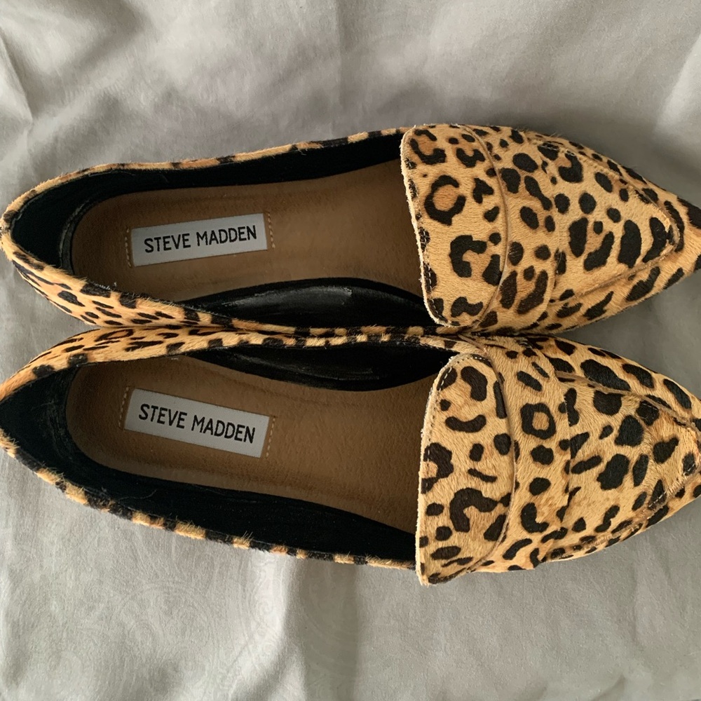 Steve Madden Carver flats 8.5